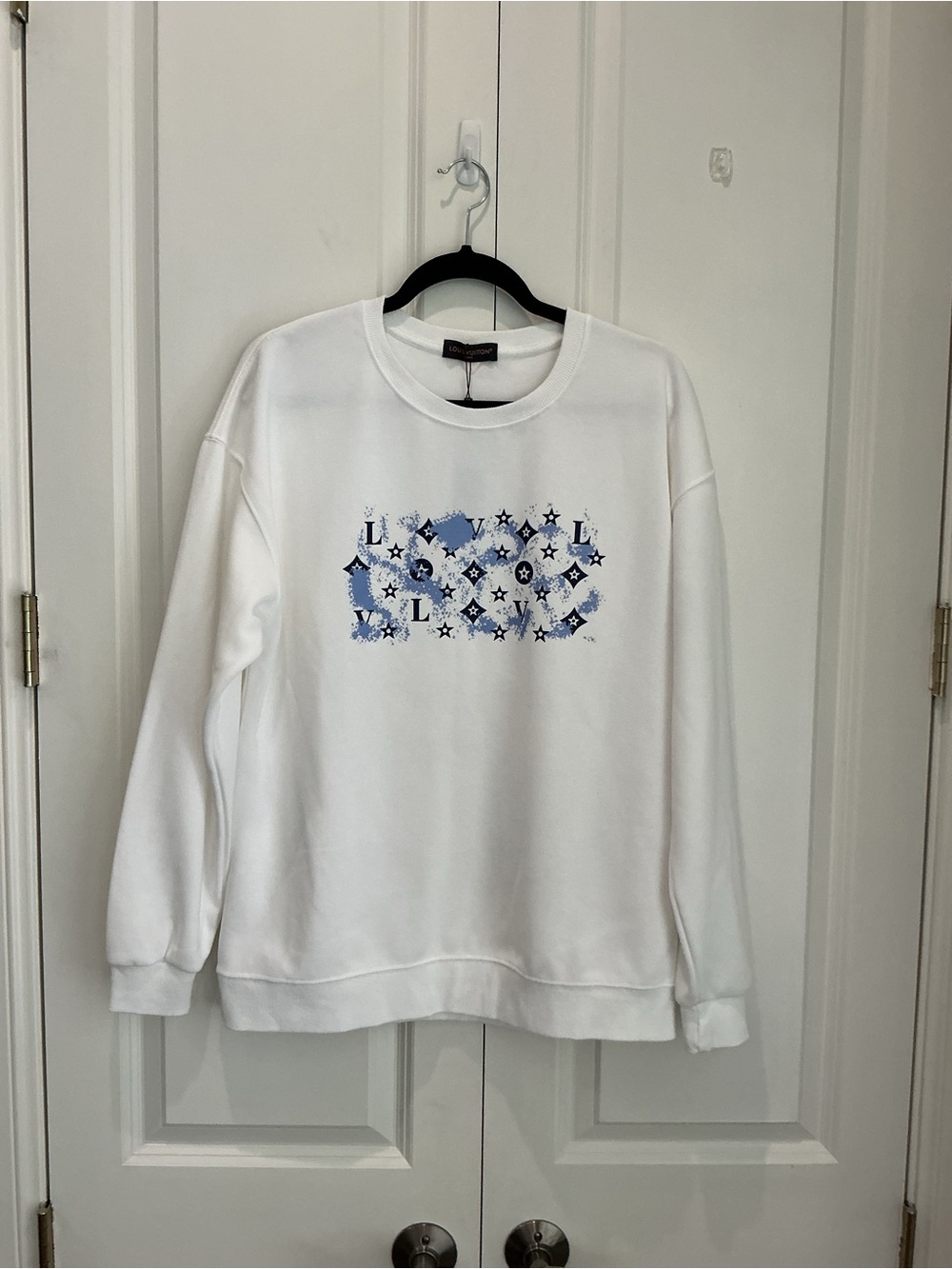 Lou White Crewneck Sweatshirt with Light Blue Motif